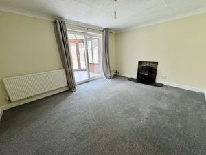 Lounge- click for photo gallery